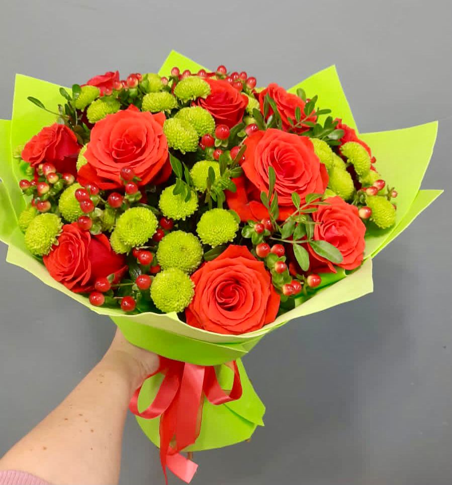 Букет цветов из: Хризантемы и Розы в Доргелях