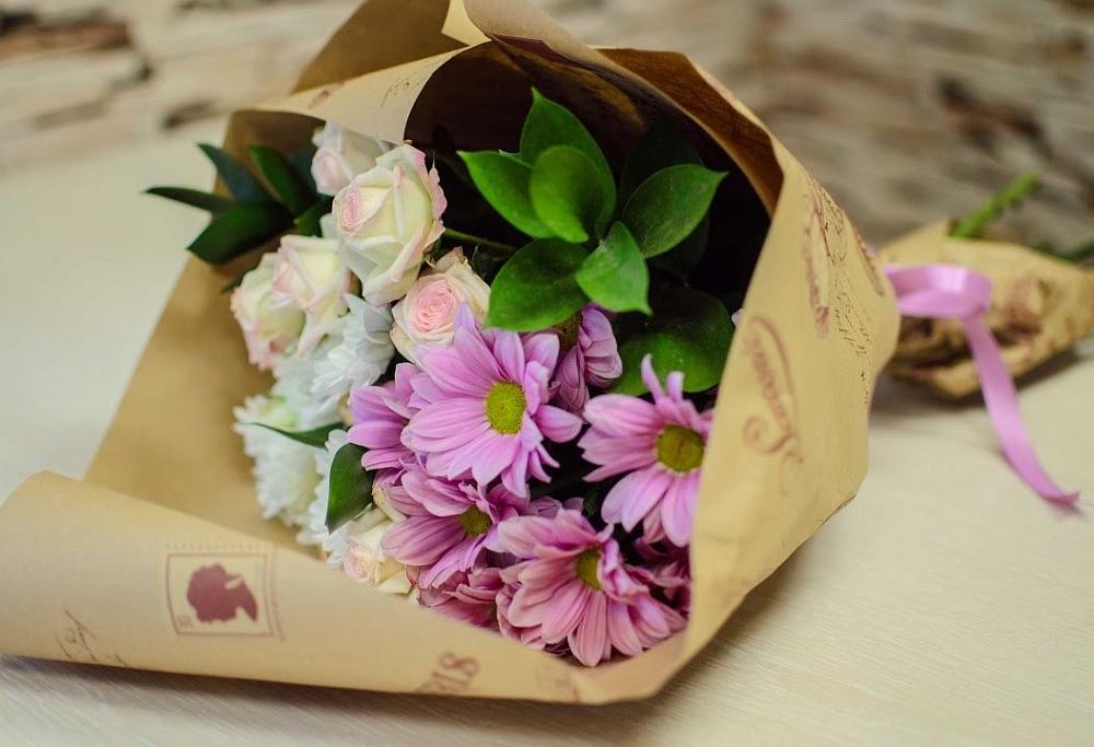 Букет цветов из: Розы и Хризантемы в Доргелях