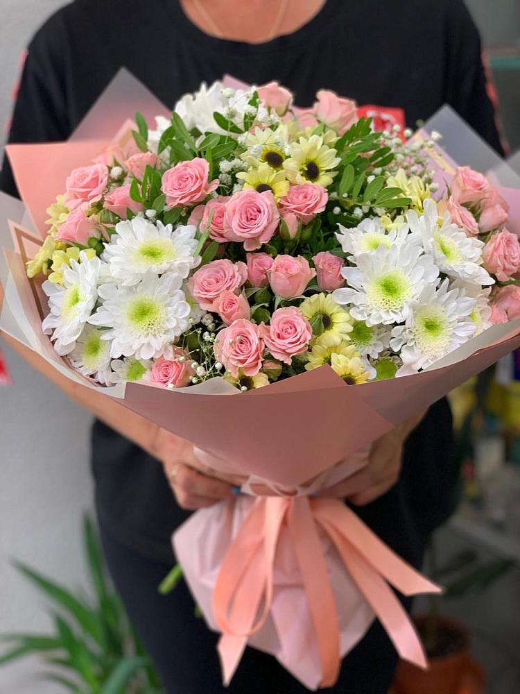 Букет цветов из: Розы и Хризантемы в Доргелях