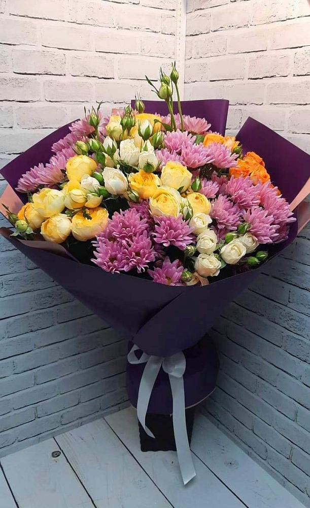 Букет цветов из: Хризантемы и Розы в Доргелях