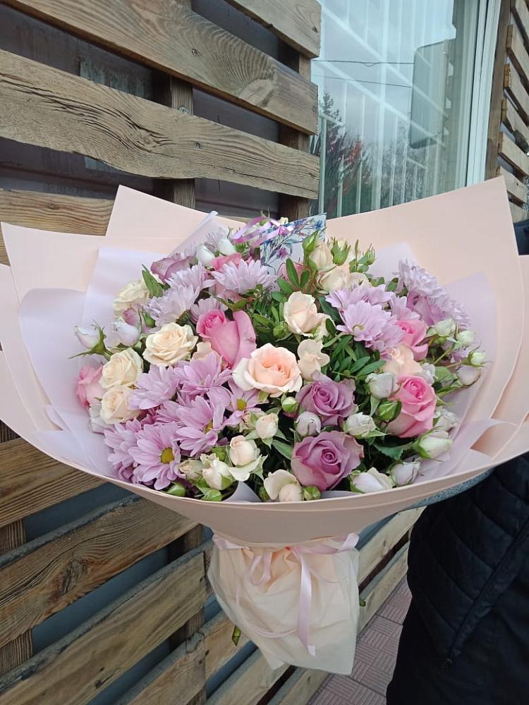 Букет цветов из: Розы и Хризантемы в Доргелях