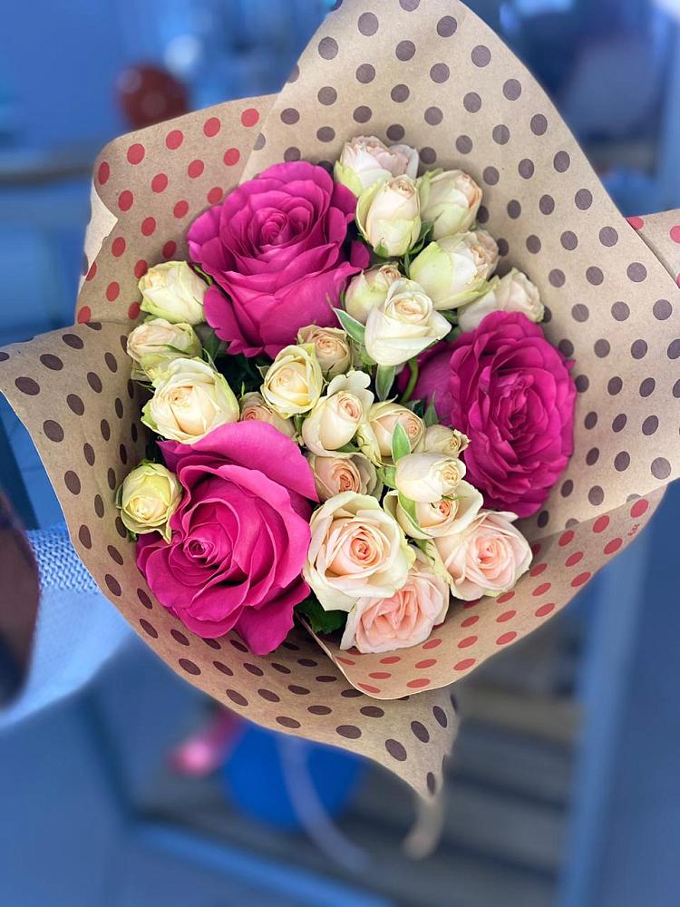 Букет цветов из: Розы в Доргелях