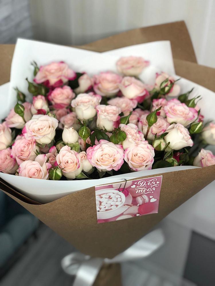 Букет цветов из: Розы в Доргелях