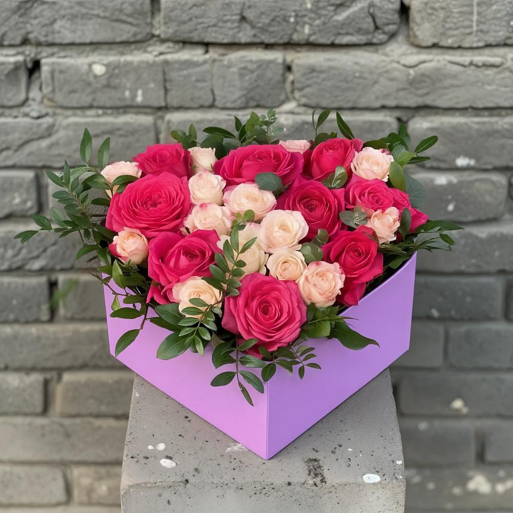 Цветочная композиция из Розы в коробке в Доргелях