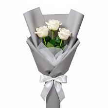 Букет 3 белые розы в Доргелях