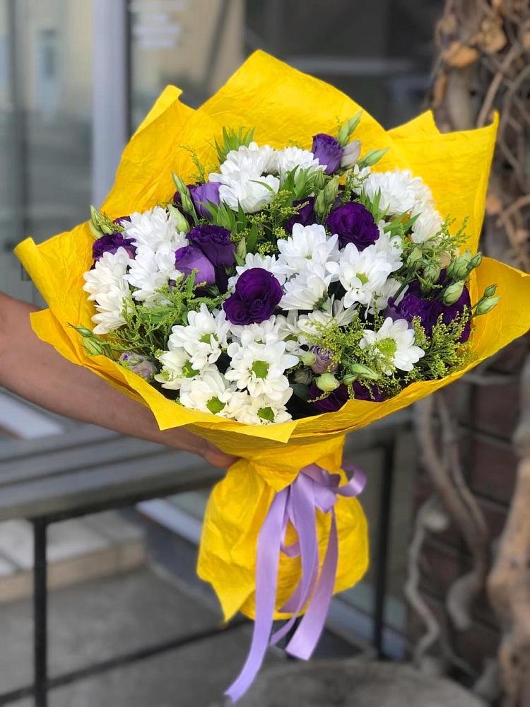 Букет цветов из: Ирисы, Хризантемы и Ромашки в Доргелях