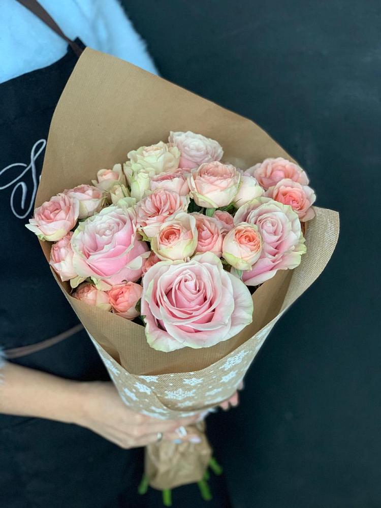 Букет цветов из: Хризантемы и Розы в Доргелях