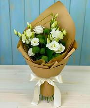 Букет цветов из:  Хризантемы и Лизиантусы в Доргелях