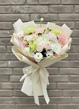 Букет цветов из:  Гвоздики, Розы, Лизиантусы и Хризантемы в Доргелях
