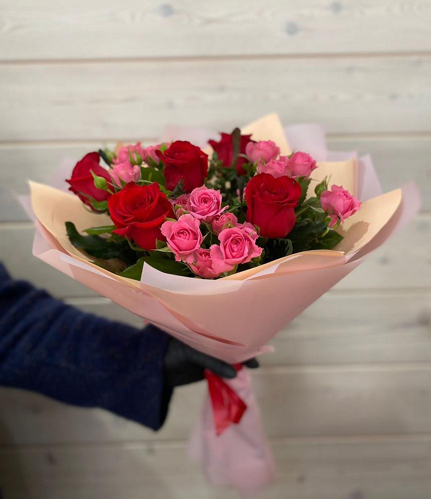 Букет цветов из: Розы в Доргелях